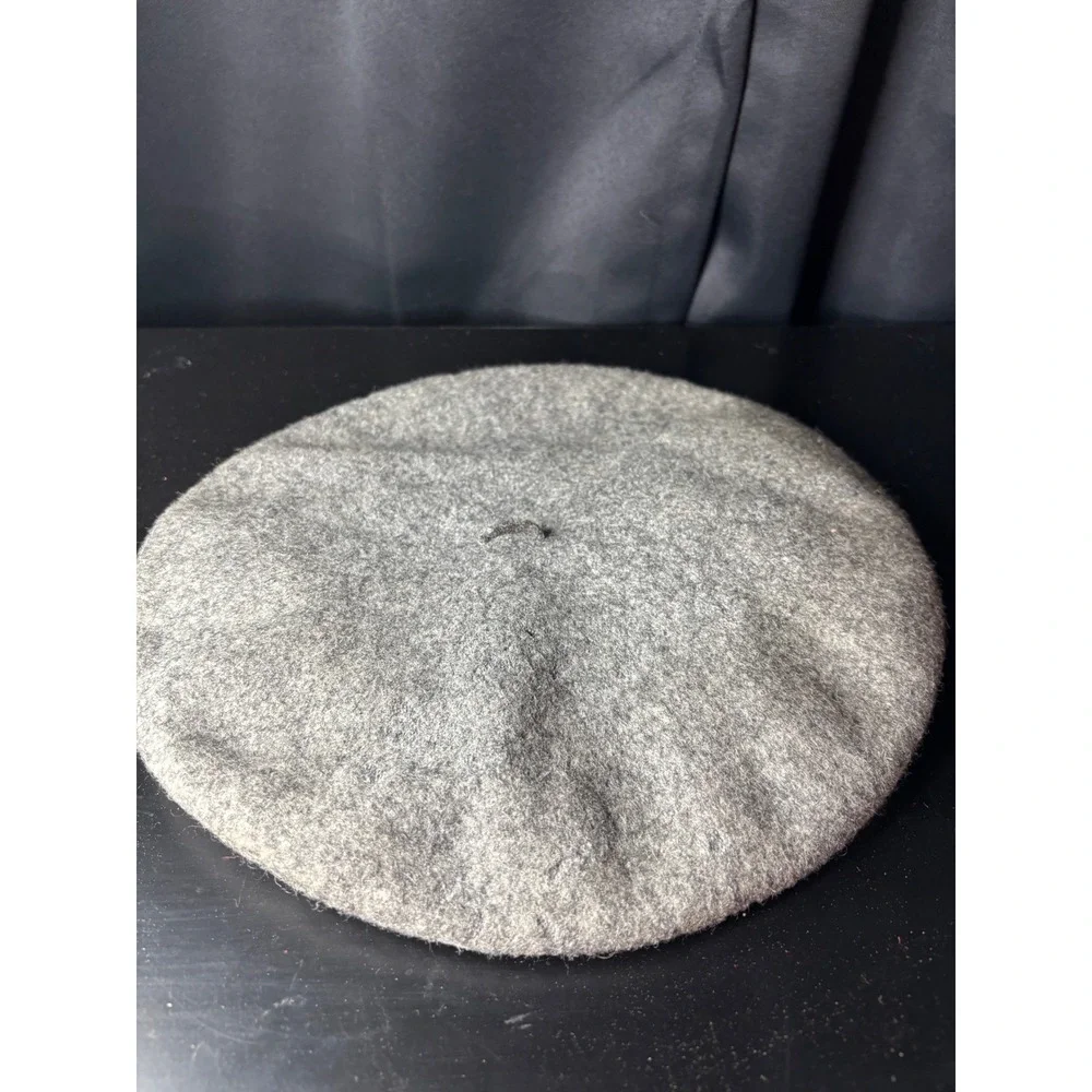 Betmar New York Wool Beret Gray 100% Pure New Wool Hat K512 RN 29219